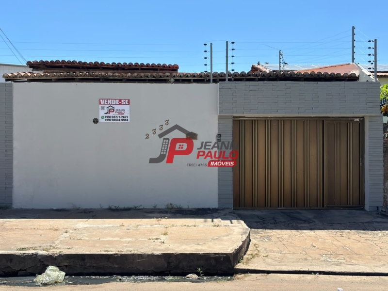 CASA A VENDA